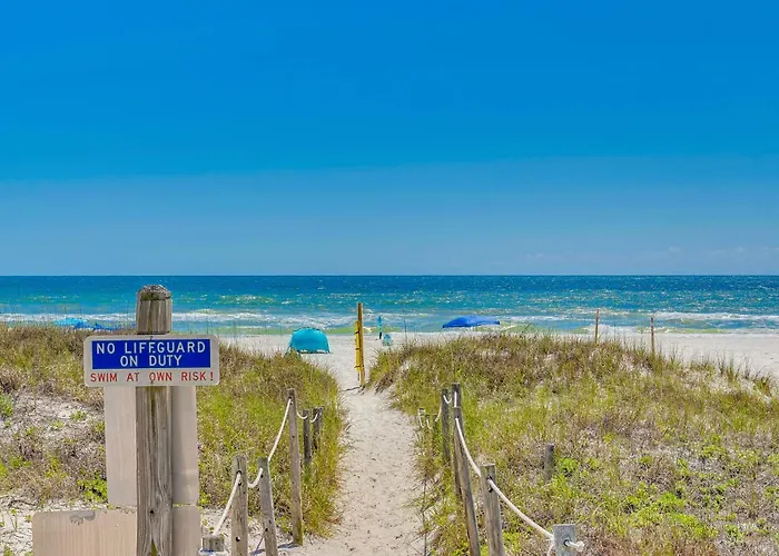 Panama City Condo With Pool Access, Steps To Beach!